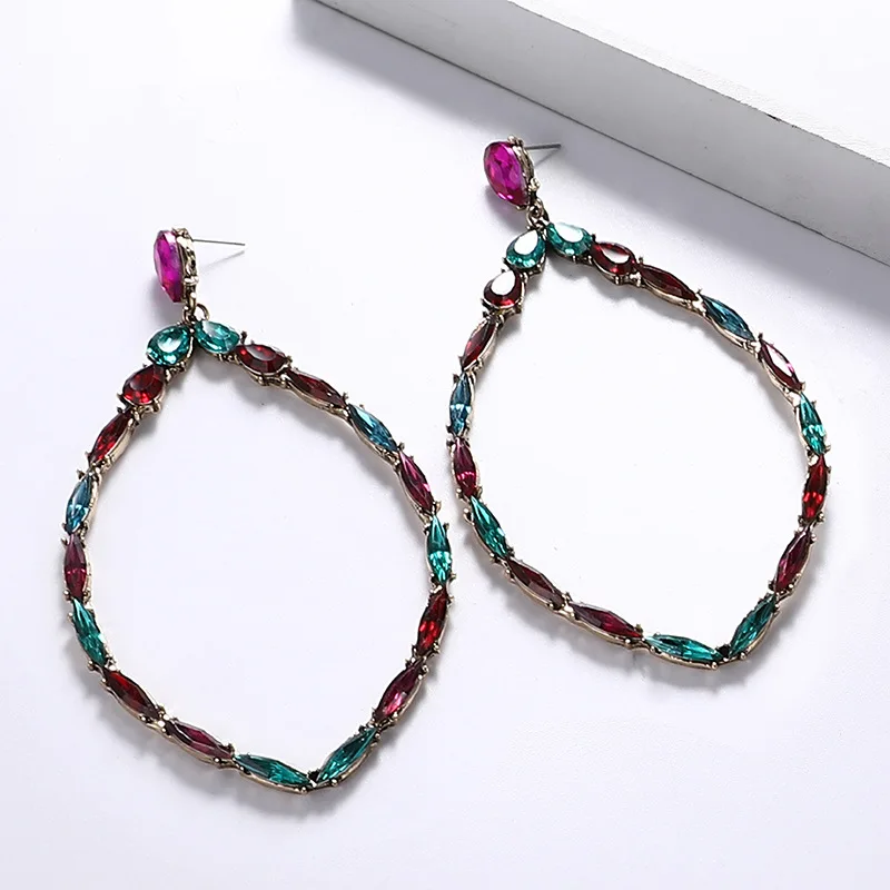 Big Multicolor Crystal Rhinestone Hoop Shaped Pendant Drop Earrings for Women Girls Exaggerated Pendant Earrings Party Jewelry
Big Multicolor Crystal Rhinestone Hoop Shaped Pendant Drop Earrings for Women Girls Exaggerated Pendant Earrings Party Jewelry