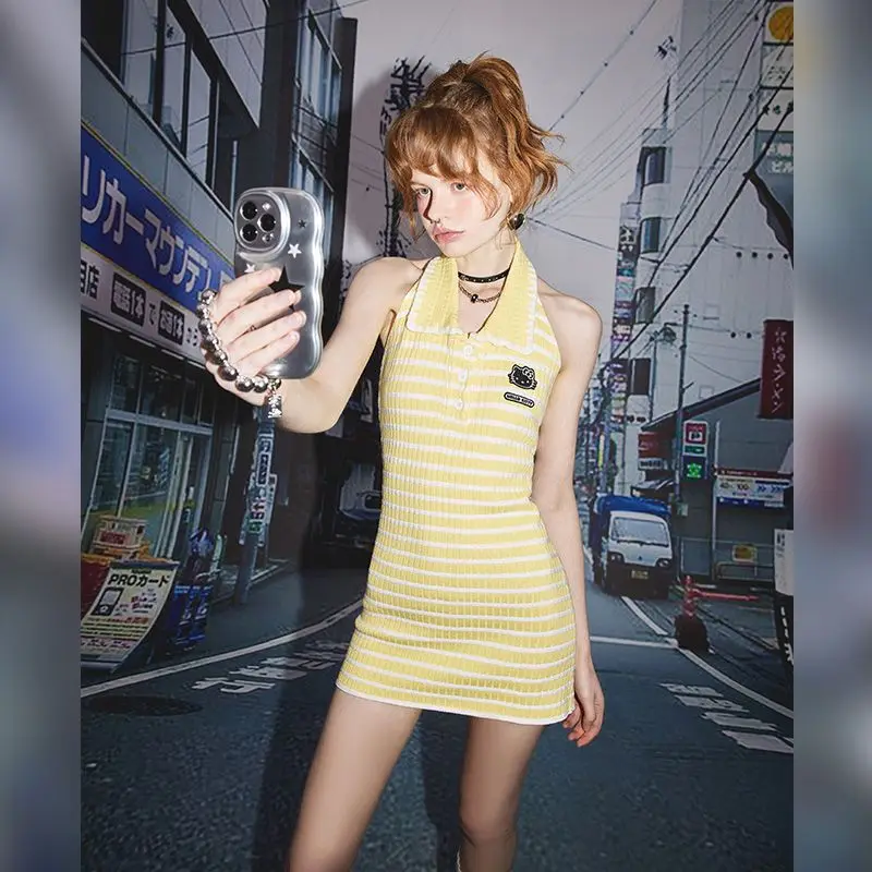 2023 HelloKitty Hip Wrap Skirt Kawaii Sanrio Japanese Women's Cartoon Strap Dress Cute Girls' Knitted Skirt
2023 HelloKitty Hip Wrap Skirt Kawaii Sanrio Japanese Women's Cartoon Strap Dress Cute Girls' Knitted Skirt