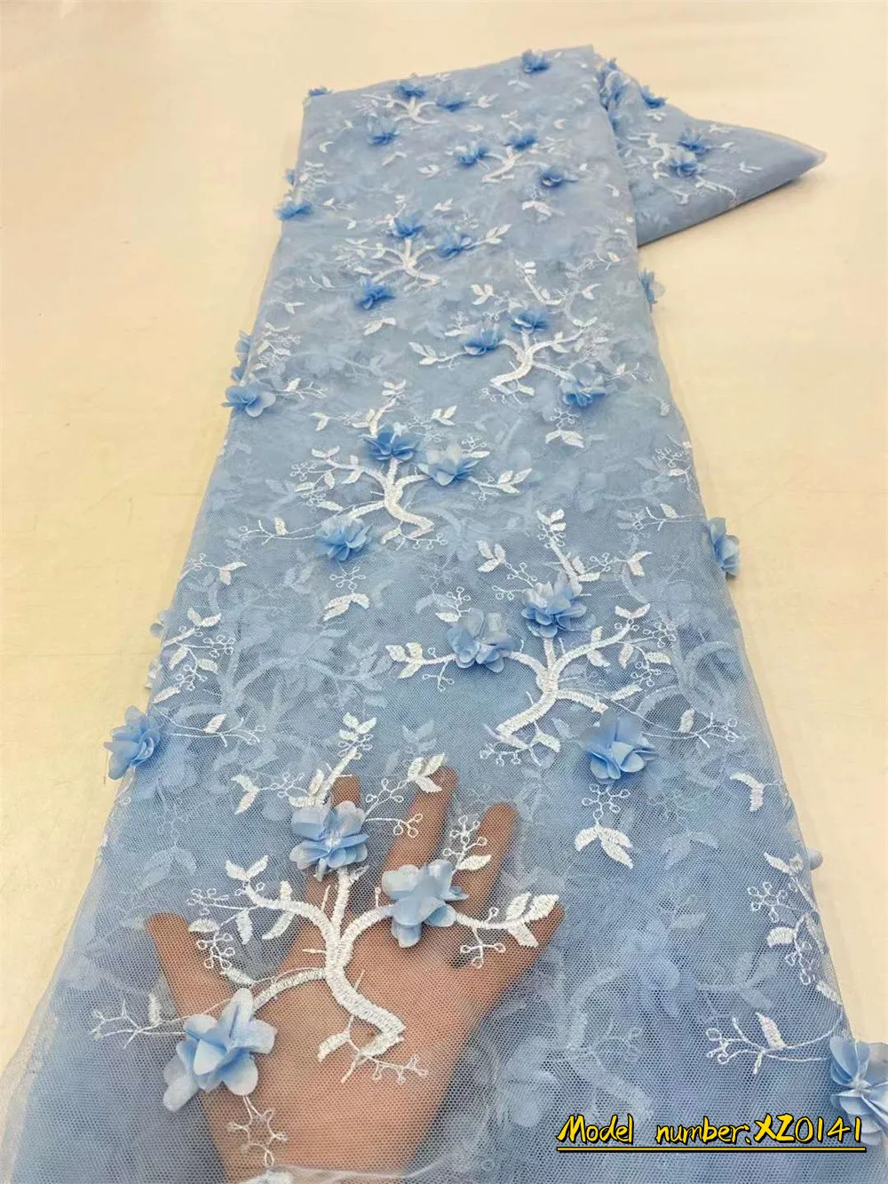 African 3D Flowers Fabric 5 Yards 2022 High Quality Glue Sequins Embroidered French Nigerian Lace Fabric For Wedding XZ0141 
African 3D Flowers Fabric 5 Yards 2022 High Quality Glue Sequins Embroidered French Nigerian Lace Fabric For Wedding XZ0141
