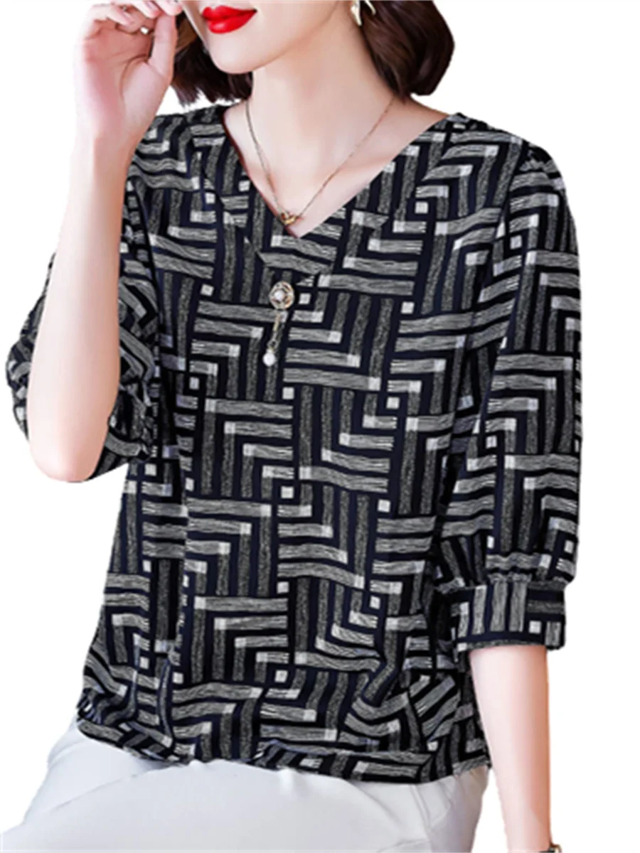 4XL Women Spring Summer Blouses Shirts Lady Fashion Casual Half Sleeve V-Neck Collar Black White Stripes Blusas Tops WY0558
4XL Women Spring Summer Blouses Shirts Lady Fashion Casual Half Sleeve V-Neck Collar Black White Stripes Blusas Tops WY0558