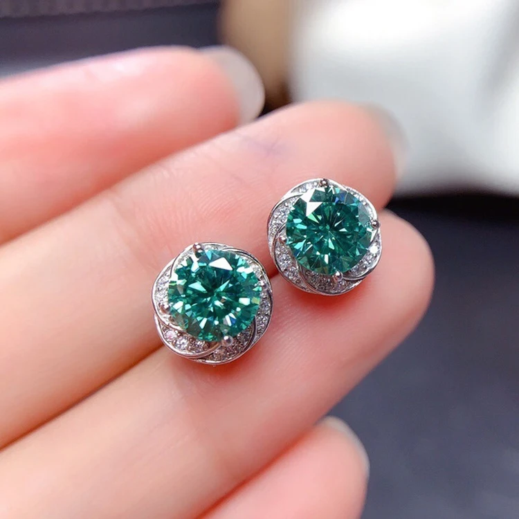 New in Green&Blue Moissanite Snowflake Stud Earrings Sweet and Romantic Gemstone Fine Jewelry Cute/Romantic Korean Earrings
New in Green&Blue Moissanite Snowflake Stud Earrings Sweet and Romantic Gemstone Fine Jewelry Cute/Romantic Korean Earrings