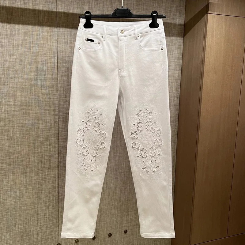 High Quality Women's Jeans Fashion Runway Heavy Embroidery Cutout Jeans Summer 2022 new
High Quality Women's Jeans Fashion Runway Heavy Embroidery Cutout Jeans Summer 2022 new