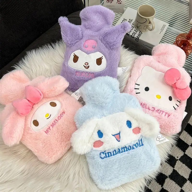 Sanrio Hello Kittys My Melody сумка для горячей воды, заполненная водой, плюшевая игрушка, милая, Взрывозащищенная, вставляемая грелка для рук, подарки
Sanrio Hello Kittys My Melody сумка для горячей воды, заполненная водой, плюшевая игрушка, милая, Взрывозащищенная, вставляемая грелка для рук, подарки