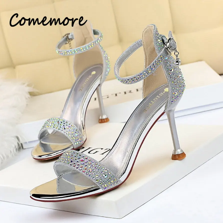 Comemore 2022 Summer Women Shoes 9.5cm High Heels Sandals Bling Silver Black Heels Suede Pumps Lady Plus Size 43 Luxury Elegant
Comemore 2022 Summer Women Shoes 9.5cm High Heels Sandals Bling Silver Black Heels Suede Pumps Lady Plus Size 43 Luxury Elegant