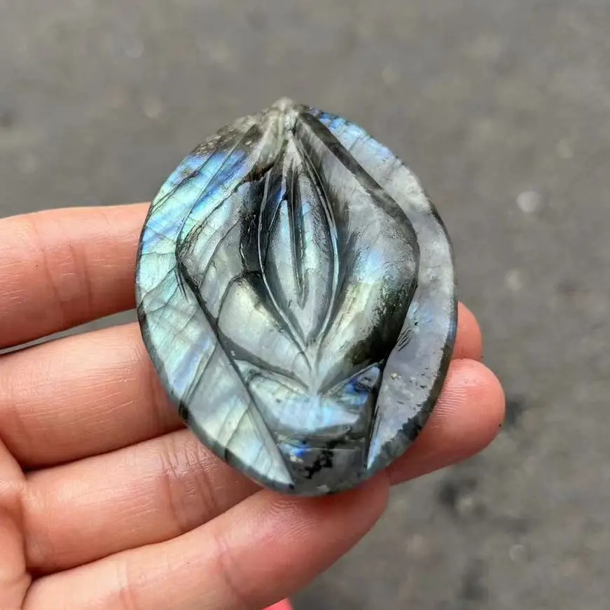Natural Crystal Carving Source Of Life Labradorite Flash Stone Home decoration, Reiki Healing Stone, DIY, Gifts
Natural Crystal Carving Source Of Life Labradorite Flash Stone Home decoration, Reiki Healing Stone, DIY, Gifts