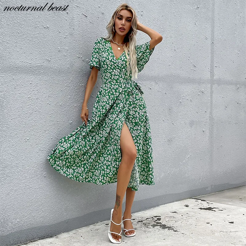 Spring Vintage Long Sleeve Green Floral Dress Women Spring Summer Split Long Dress 2022 Leaf Print Boho Dress party dress
Spring Vintage Long Sleeve Green Floral Dress Women Spring Summer Split Long Dress 2022 Leaf Print Boho Dress party dress