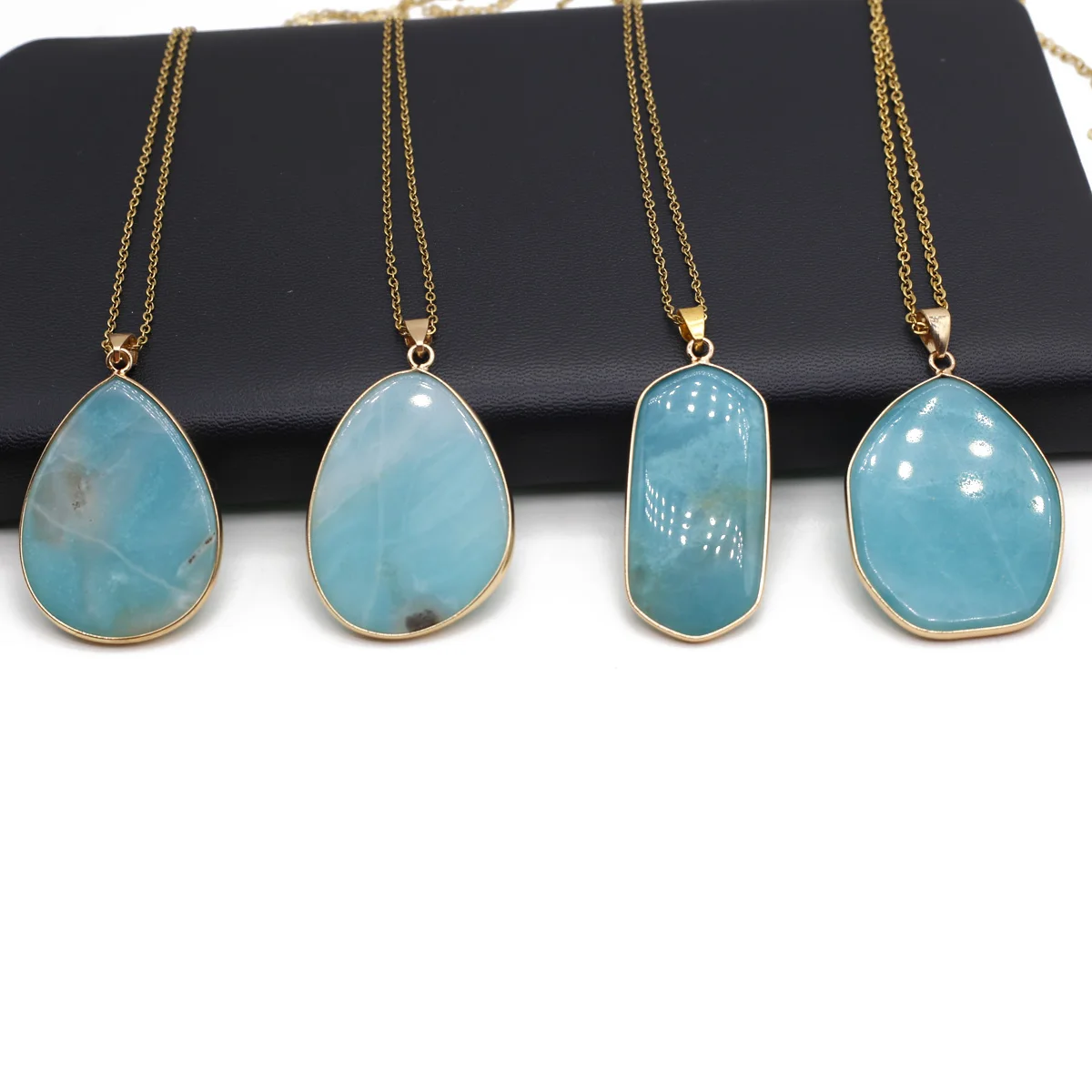 

Natural Stone Pendant Necklace Multiple Shape Crystal Amazonite Stone Charms Stainless Steel Chain for Jewelry Party Gift