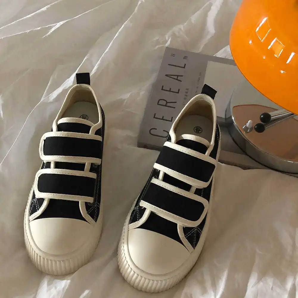 Fashion Women Summer Shoes 2022 Solid Black Hook Loop Casual Zapatillas Mujer Casual Basic Sleek Vintage Chaussure Femme
Fashion Women Summer Shoes 2022 Solid Black Hook Loop Casual Zapatillas Mujer Casual Basic Sleek Vintage Chaussure Femme