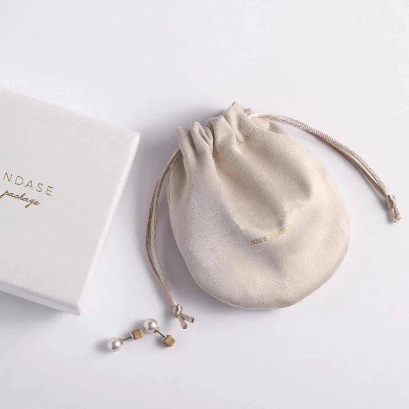50 personalized silkscreen print logo half round drawstring pouch custom Jewelry bags suede bag skincare products packaging bag
50 personalized silkscreen print logo half round drawstring pouch custom Jewelry bags suede bag skincare products packaging bag