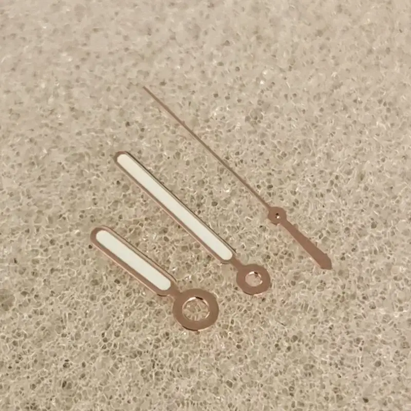 NH35 Pointer Rose Gold Watch Hand Green Luminous For NH35/NH36/4R Movement Modified 3Pins Needles Watches Pointers Accessories
NH35 Pointer Rose Gold Watch Hand Green Luminous For NH35/NH36/4R Movement Modified 3Pins Needles Watches Pointers Accessories