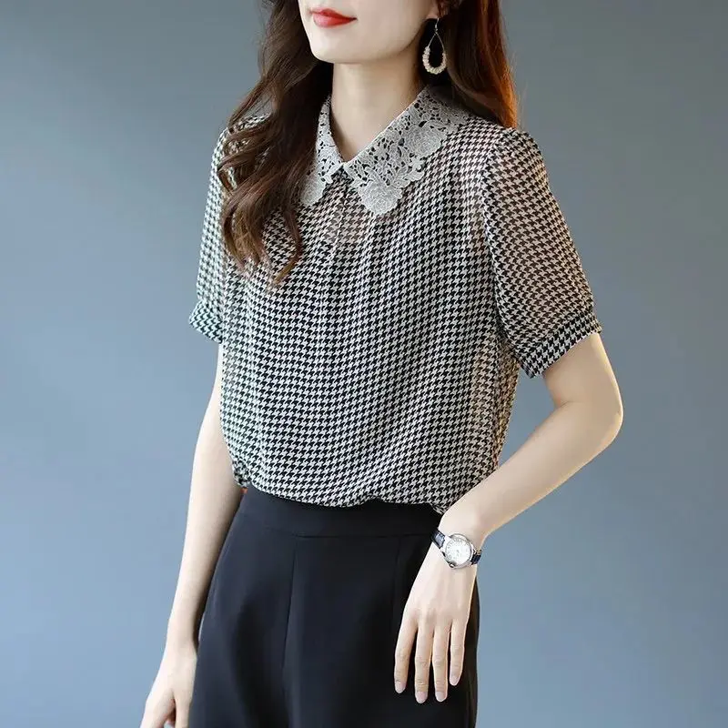 Elegant Lace Spliced Lapel Printed Houndstooth Oversized Chiffon Shirt Summer Casual Tops Loose Commute Female Clothing Blouse
Elegant Lace Spliced Lapel Printed Houndstooth Oversized Chiffon Shirt Summer Casual Tops Loose Commute Female Clothing Blouse