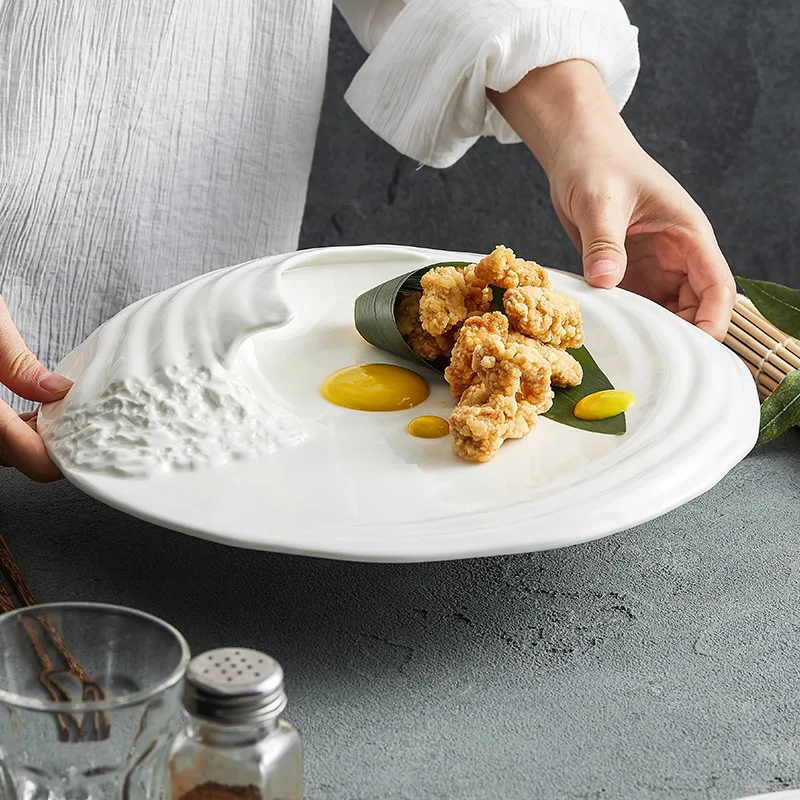 

Креативная керамическая волнистая тарелка, белая нестандартная плоская тарелка для западного стейка, трехмерная волнистая Фруктовая тарелка для салата, десертная посуда, посуда
