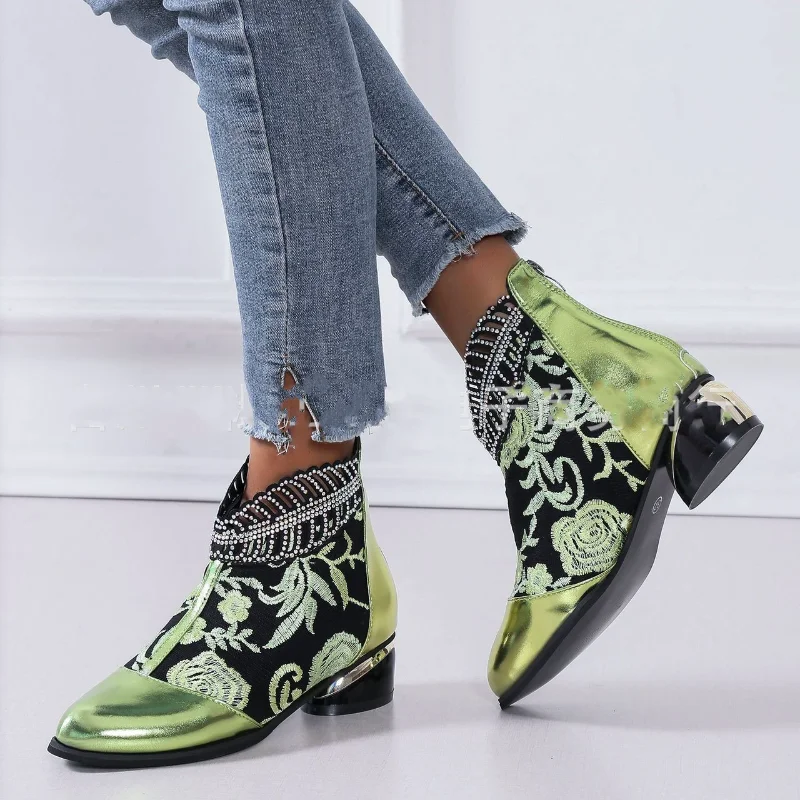 Ladies Shoes 2023 Ankle Women's Boots Winter Modern Boots Women Crystal Embroidery Zip Color Matching Pointed Toe Shoes Female
Ladies Shoes 2023 Ankle Women's Boots Winter Modern Boots Women Crystal Embroidery Zip Color Matching Pointed Toe Shoes Female
