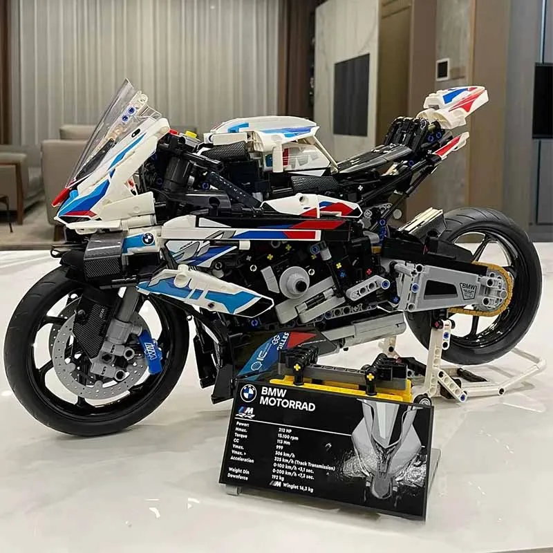 Технический мотоцикл 6688 гоночный автомобиль M 1000 RR модель 1920 шт. строительные блоки кирпичные игрушки подарочный набор совместимый с 42130 
Технический мотоцикл 6688 гоночный автомобиль M 1000 RR модель 1920 шт. строительные блоки кирпичные игрушки подарочный набор совместимый с 42130