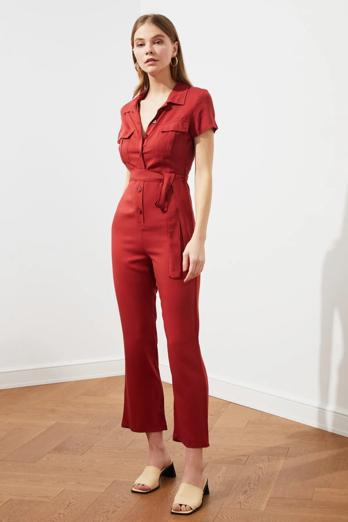Women's Overalls Tile Belted Jumpsuit Hot Style Quality Fabric Sleeveless Baggy Trousers Casual Jumpsuit
Women's Overalls Tile Belted Jumpsuit Hot Style Quality Fabric Sleeveless Baggy Trousers Casual Jumpsuit