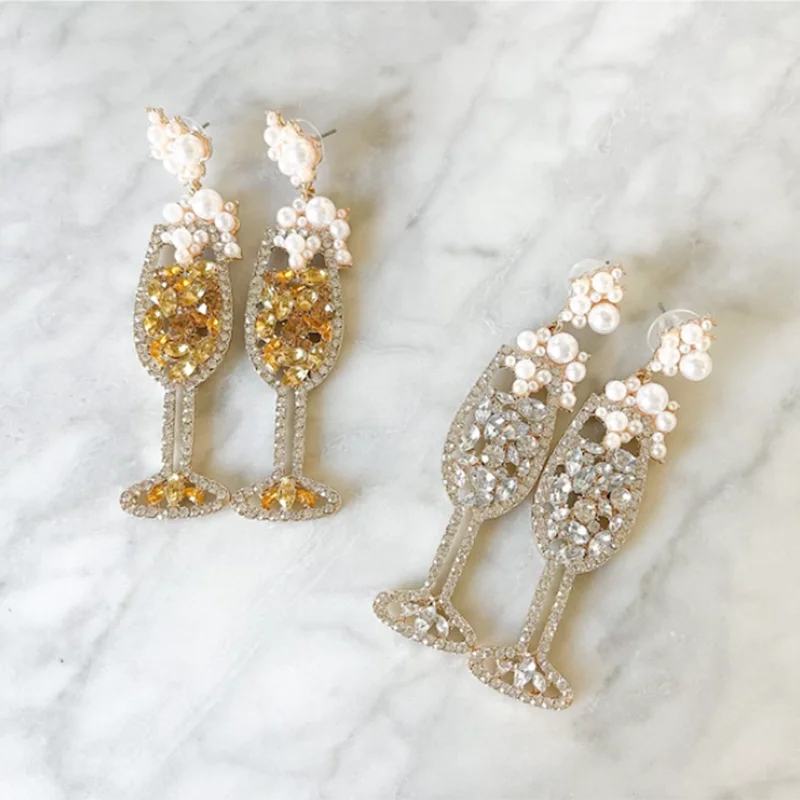 BUBBLY CHAMPAGNE WINE GLASS EARRINGS AB Color Rhinestone Wine Glass Drop Earrings for Women Bachelorette Parties Bridal Jewelry
BUBBLY CHAMPAGNE WINE GLASS EARRINGS AB Color Rhinestone Wine Glass Drop Earrings for Women Bachelorette Parties Bridal Jewelry