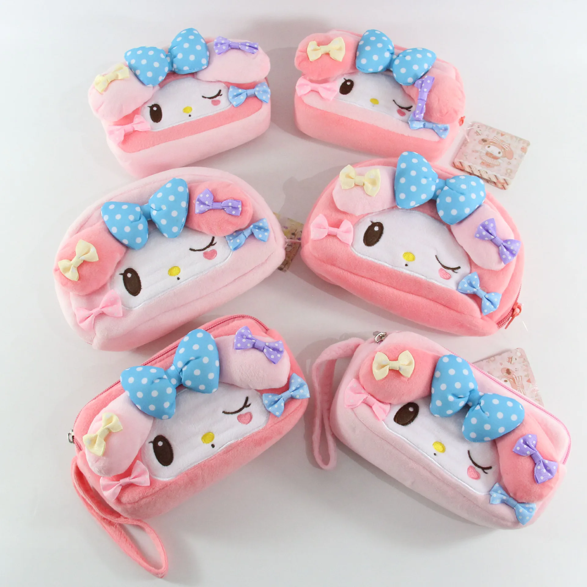 Kawaii Sanrio My Melody новая милая мультяшная плюшевая косметичка большая емкость сумка для стирки сумка для приема ручка сумка подарки друзьям
Kawaii Sanrio My Melody новая милая мультяшная плюшевая косметичка большая емкость сумка для стирки сумка для приема ручка сумка подарки друзьям
