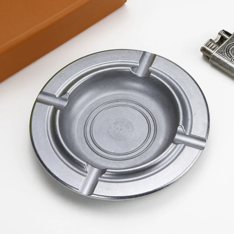 JIFENG Cigar Ashtray Household Metal Ashtray Outdoor Creative Cigar Holder Personality Round Smoking Cigar Accessories
JIFENG Cigar Ashtray Household Metal Ashtray Outdoor Creative Cigar Holder Personality Round Smoking Cigar Accessories