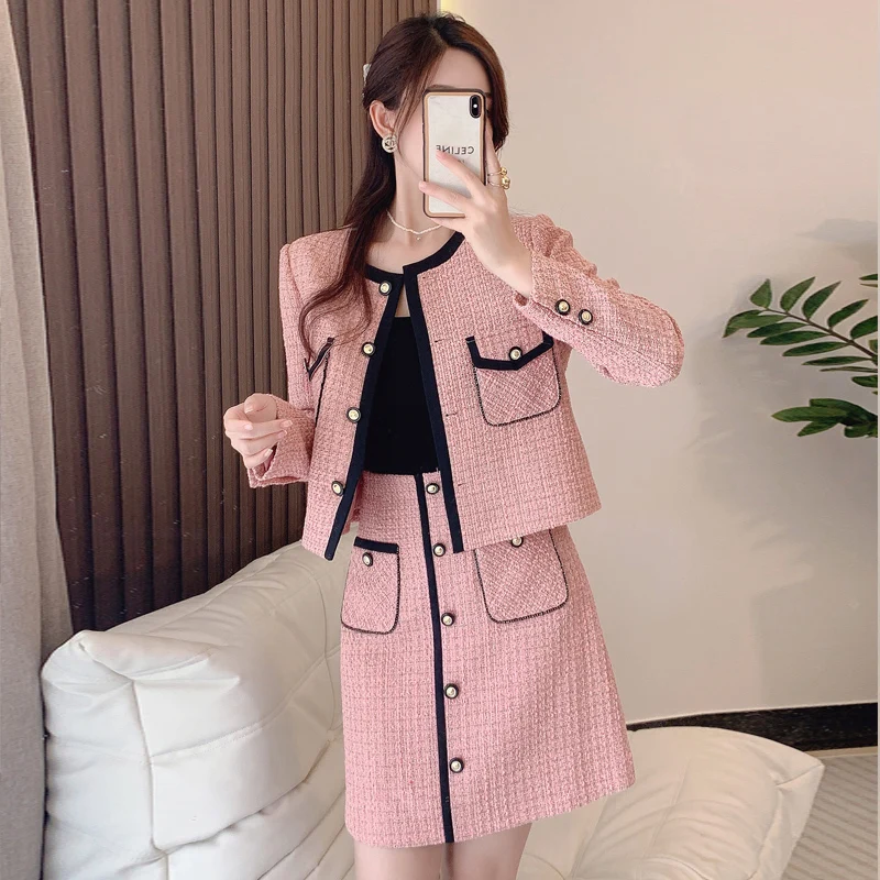 New Autumn Winter Pink Tweed Skirt Suit For Women Plaid Single Breasted Short Coat + Pockets A Line Skirts Sweet Two Piece Set
New Autumn Winter Pink Tweed Skirt Suit For Women Plaid Single Breasted Short Coat + Pockets A Line Skirts Sweet Two Piece Set
