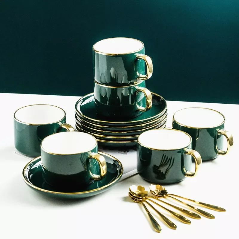 2022New Luxurious Gold Rim Ceramics Coffee Tea Cups Golden Top Grade Bone China Saucer Set Birthday Couples Gifts Friends Cup
2022New Luxurious Gold Rim Ceramics Coffee Tea Cups Golden Top Grade Bone China Saucer Set Birthday Couples Gifts Friends Cup