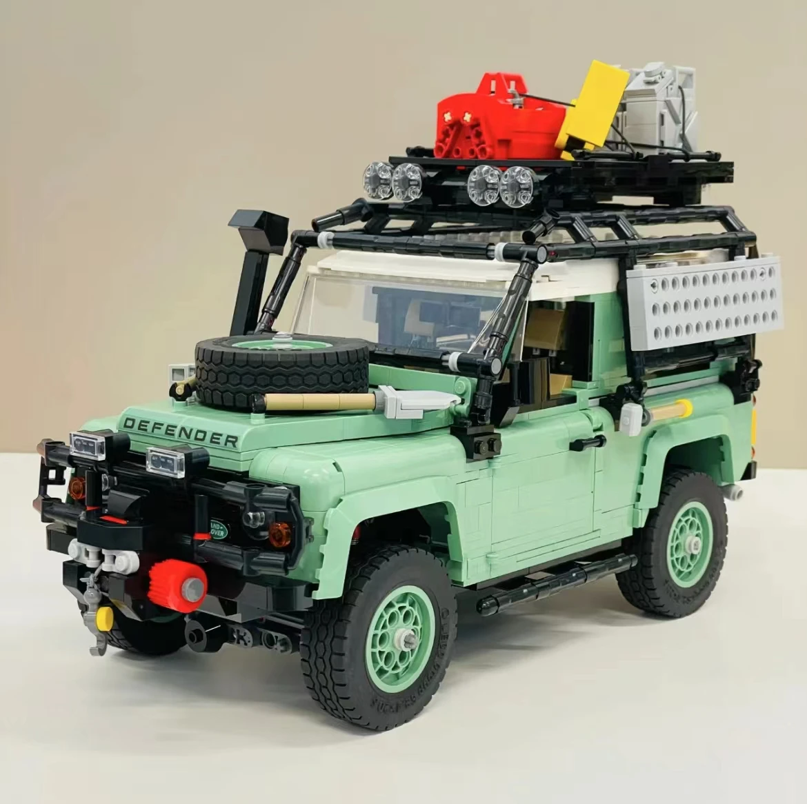 2336pcs Classic Lands Defender 90 Off-road Vehicle Car SUV ICONS 10317 Model Building Blocks Technical Toys boy kids gift
2336pcs Classic Lands Defender 90 Off-road Vehicle Car SUV ICONS 10317 Model Building Blocks Technical Toys boy kids gift
