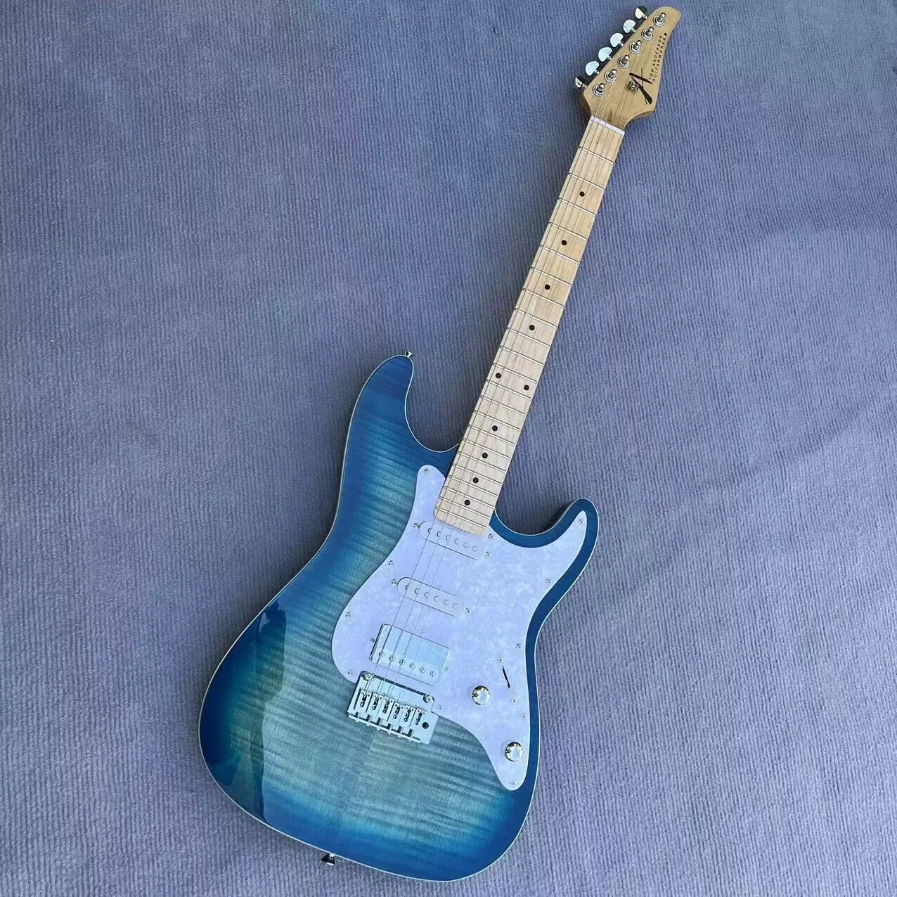Send in 3 days stratocaste-r custom body 6 string Red Electric Guitar in stock PCXZHJ
Send in 3 days stratocaste-r custom body 6 string Red Electric Guitar in stock PCXZHJ