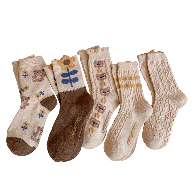 Cute Cartoon Animal Print Women Socks Fashion Geometric Pattern Wool Socks Girl Comfortable Soft Keep Warm Winter Long Socken
Cute Cartoon Animal Print Women Socks Fashion Geometric Pattern Wool Socks Girl Comfortable Soft Keep Warm Winter Long Socken