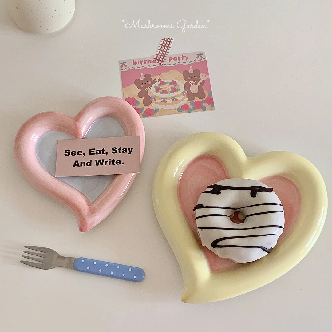 *Mushrooms Garden*Korean Style Cute Makalong Hand-painted Love Fat Plate Girl Heart Dessert Plate Breakfast Plate Jewelry Tray
*Mushrooms Garden*Korean Style Cute Makalong Hand-painted Love Fat Plate Girl Heart Dessert Plate Breakfast Plate Jewelry Tray