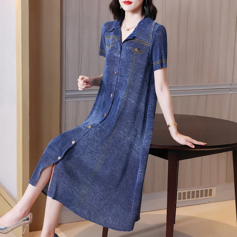 Miyake pleated denim dress dress women 2022 summer new fashion age-reducing loose large size single-breasted shirt women's dress
Miyake pleated denim dress dress women 2022 summer new fashion age-reducing loose large size single-breasted shirt women's dress