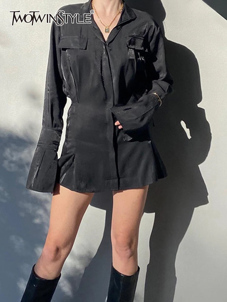 TWOTWINSTYLE Black Tunic Shirt Dress For Women Lapel Flare Sleeve High Waist Minimalist Mini Dresses Female 2022 Summer New
TWOTWINSTYLE Black Tunic Shirt Dress For Women Lapel Flare Sleeve High Waist Minimalist Mini Dresses Female 2022 Summer New