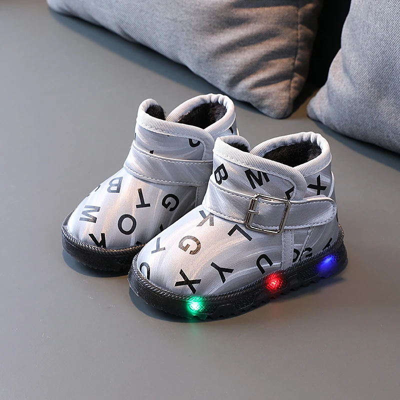 2022 Winter Boys Girls Boots Warm Cotton With LED Light Kids Boots Fashion Snow Boots Children Kids Shoes For Toddler
2022 Winter Boys Girls Boots Warm Cotton With LED Light Kids Boots Fashion Snow Boots Children Kids Shoes For Toddler