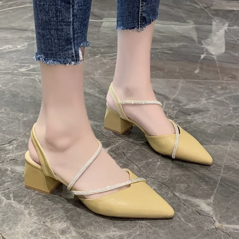 2023 High Quality Women's Shoes Modern Women's Sandals Summer Mature Dress Sandals Women Crystal Closed Toe Heeled Shoes Female
2023 High Quality Women's Shoes Modern Women's Sandals Summer Mature Dress Sandals Women Crystal Closed Toe Heeled Shoes Female