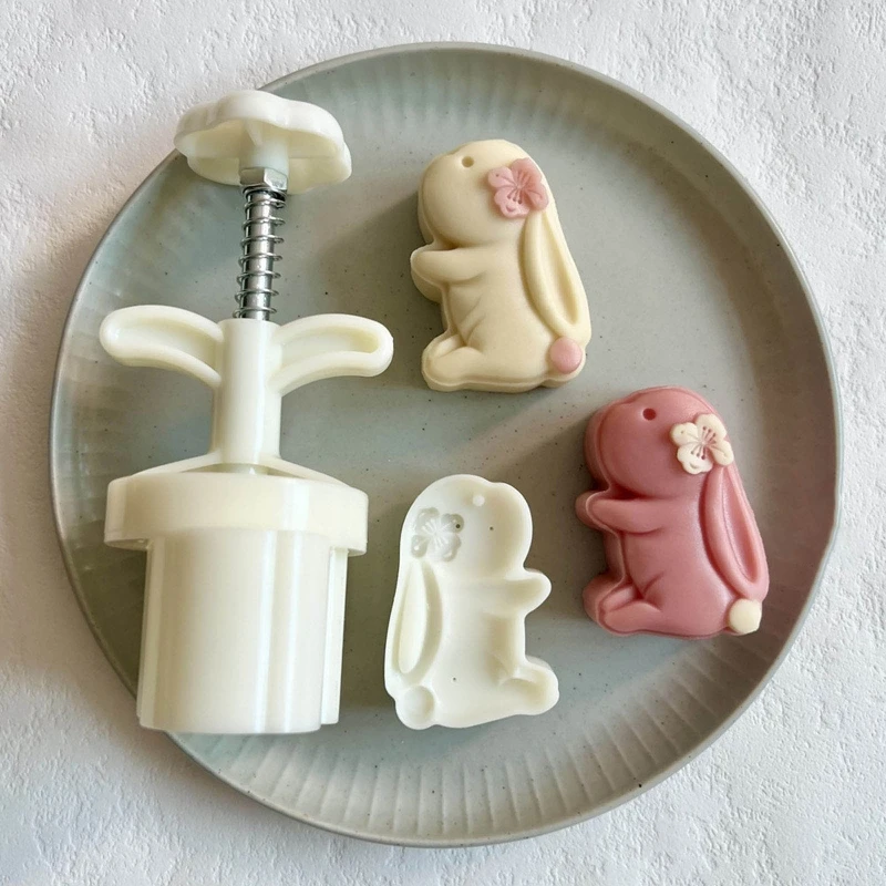 75g Cartoon Bunny Shaped Plastic Material Mooncake Molds Stamp Moon Cake Mould DIY Baking Moulds for Mid-Autumn Festival
75g Cartoon Bunny Shaped Plastic Material Mooncake Molds Stamp Moon Cake Mould DIY Baking Moulds for Mid-Autumn Festival