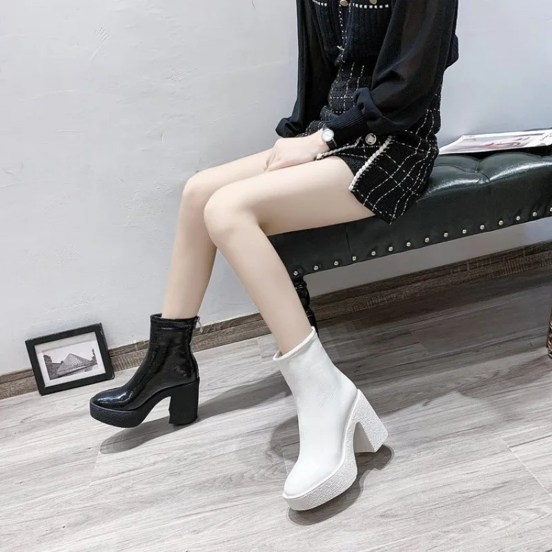 Women Boots Leather Square High Heel Ankle Boots Round Toe Winter Shoes Woman Warm Comfort Fashion Platform Zipper Boots Black
Women Boots Leather Square High Heel Ankle Boots Round Toe Winter Shoes Woman Warm Comfort Fashion Platform Zipper Boots Black