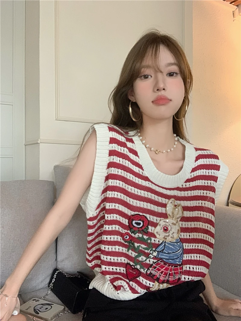 French striped rabbit sleeveless knit top for women in summer, loose and overlapped, hollow out Camisole vest, vest and vest
French striped rabbit sleeveless knit top for women in summer, loose and overlapped, hollow out Camisole vest, vest and vest