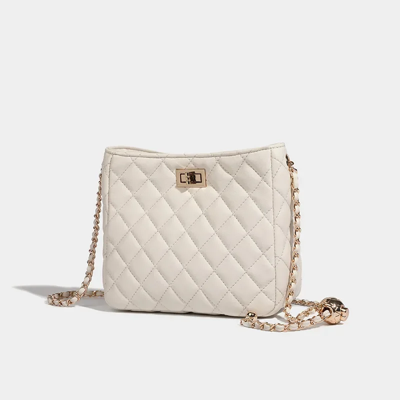 Bucket bag rhombic chain bag 2023 new stray bag fashion Tote bag shoulder messenger bag bag girl
Bucket bag rhombic chain bag 2023 new stray bag fashion Tote bag shoulder messenger bag bag girl