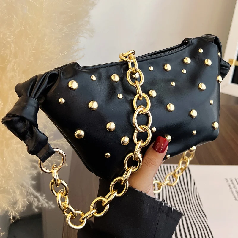 Simple thick chain messenger bag 2021 new chest bag rivet simple waist bag winter fashion small bag women's Bag Fashion
Simple thick chain messenger bag 2021 new chest bag rivet simple waist bag winter fashion small bag women's Bag Fashion