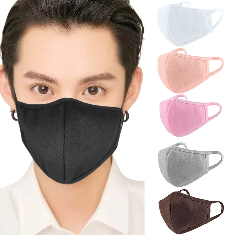 Autumn/Winter Cold and Haze Masks Reusable Fabric Black Plaid Mask Mouth Washable Cute Mask Print Cartoon Protective Face Masks
Autumn/Winter Cold and Haze Masks Reusable Fabric Black Plaid Mask Mouth Washable Cute Mask Print Cartoon Protective Face Masks