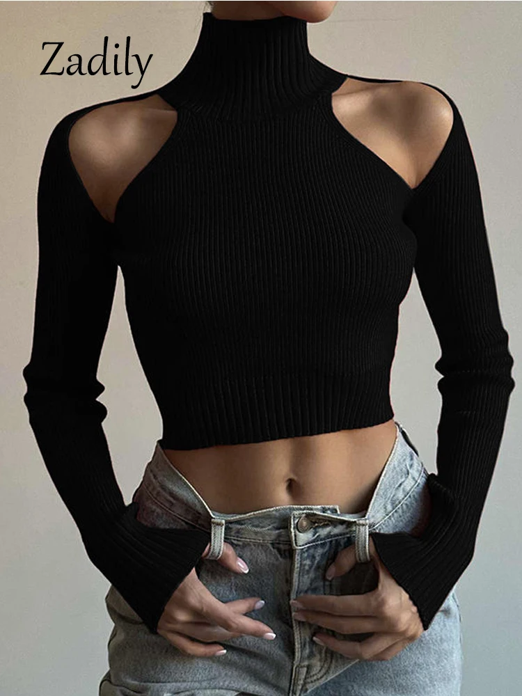 Женский трикотажный свитер с длинным рукавом и высоким воротником
Женский трикотажный свитер с длинным рукавом и высоким воротником