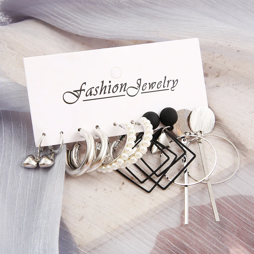 Fashion Women Heart Pearl Rhombic Tassel Earring Set Creative Vintage Alloy Stud Earrings Jewelry Festival Gift New 2023
Fashion Women Heart Pearl Rhombic Tassel Earring Set Creative Vintage Alloy Stud Earrings Jewelry Festival Gift New 2023