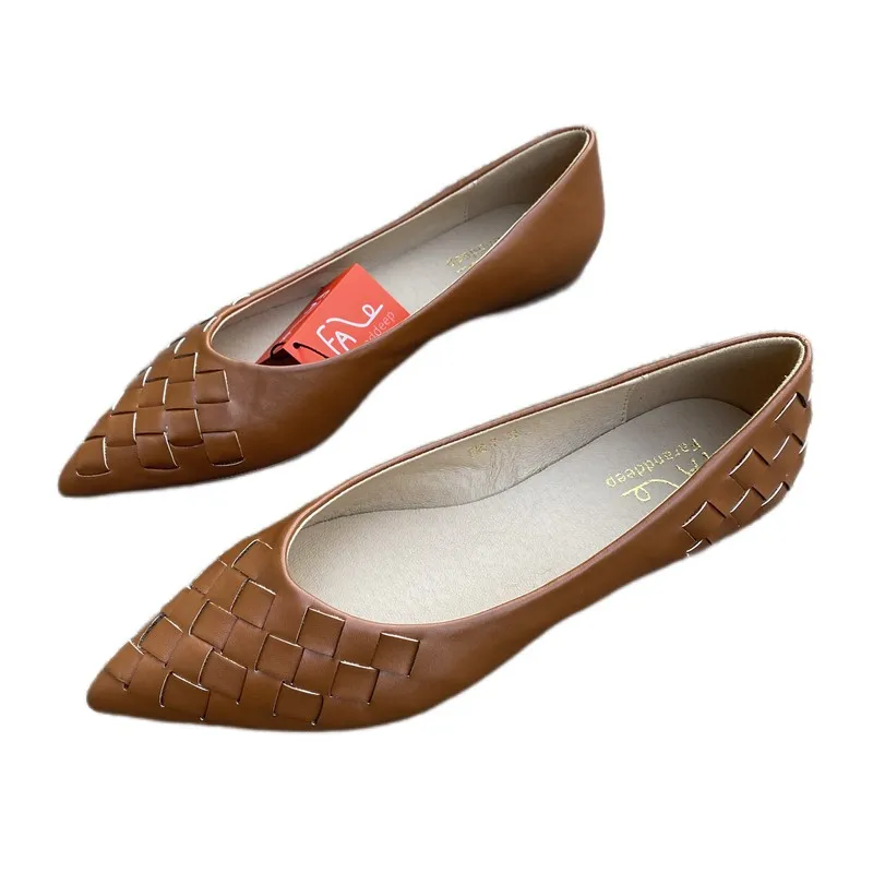 British Style Soft Leather Knitted Women Flat Shoes Pointed Toe Slip On Leisure Flats OL Comfortable Loafers Driving Moccasins
British Style Soft Leather Knitted Women Flat Shoes Pointed Toe Slip On Leisure Flats OL Comfortable Loafers Driving Moccasins