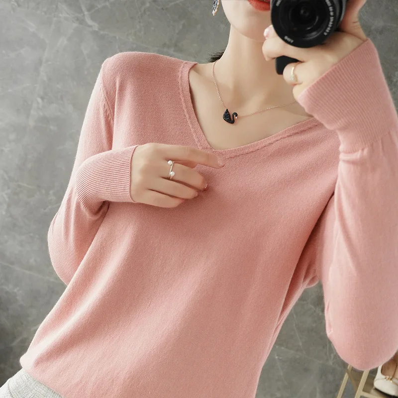 Women Sweater Autumn Winter V-neck Knitwear Long Sleeve Loose Cashmere Sweater Tops A0340
Women Sweater Autumn Winter V-neck Knitwear Long Sleeve Loose Cashmere Sweater Tops A0340