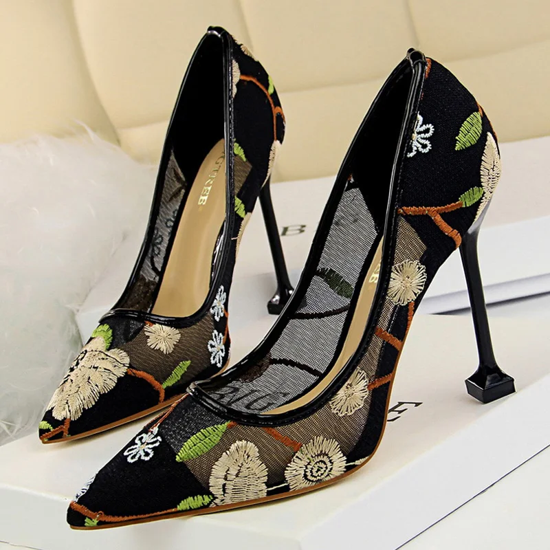 BIGTREE Shoes Woman Pumps Flower Embroidery Lace High Heels Sexy Party Shoes Stiletto Fashion Women Heels Mesh Women Shoes
BIGTREE Shoes Woman Pumps Flower Embroidery Lace High Heels Sexy Party Shoes Stiletto Fashion Women Heels Mesh Women Shoes