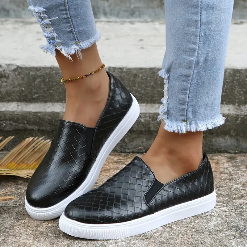 Fashion Spring New Designer Hot Sale Black Shoes Female Platform Sneakers Tenis Feminino Casual Kiiyilala Shoes Woman
Fashion Spring New Designer Hot Sale Black Shoes Female Platform Sneakers Tenis Feminino Casual Kiiyilala Shoes Woman