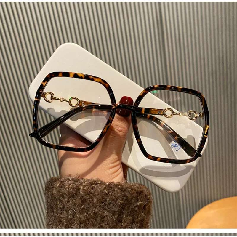 Fashion Oversized Square Eyeglasses Woman Men 2023 New Blue Light-blocking Male Female Eyewear Trendy Glasses for Reading 1PCS
Fashion Oversized Square Eyeglasses Woman Men 2023 New Blue Light-blocking Male Female Eyewear Trendy Glasses for Reading 1PCS