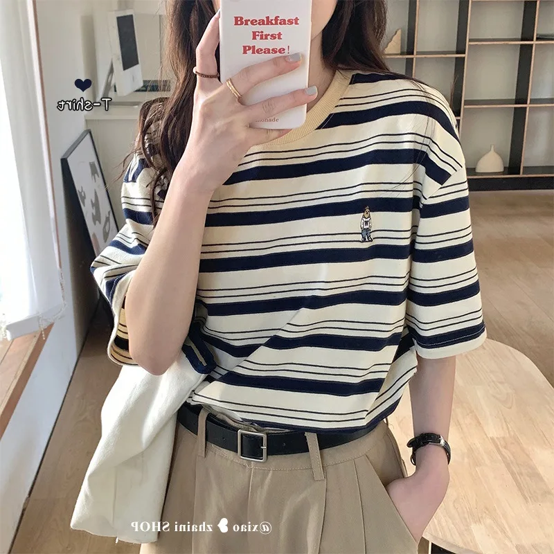 Retro Stripe Short Sleeve T-shirt Women's Summer 2023 New Loose Cotton Embroidery Casual Half Sleeve Top
Retro Stripe Short Sleeve T-shirt Women's Summer 2023 New Loose Cotton Embroidery Casual Half Sleeve Top