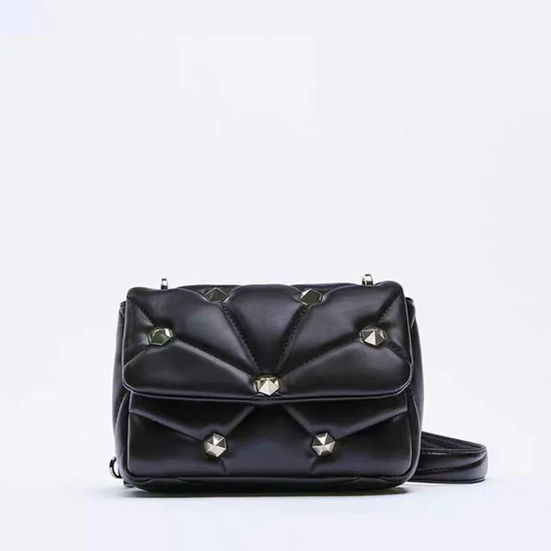 Fashion Exquisite Bags Women's Shoulder Bags Luxury Soft Leather Ladies Small Square Bag Rivet Quilted Handbags Crossbody
Fashion Exquisite Bags Women's Shoulder Bags Luxury Soft Leather Ladies Small Square Bag Rivet Quilted Handbags Crossbody