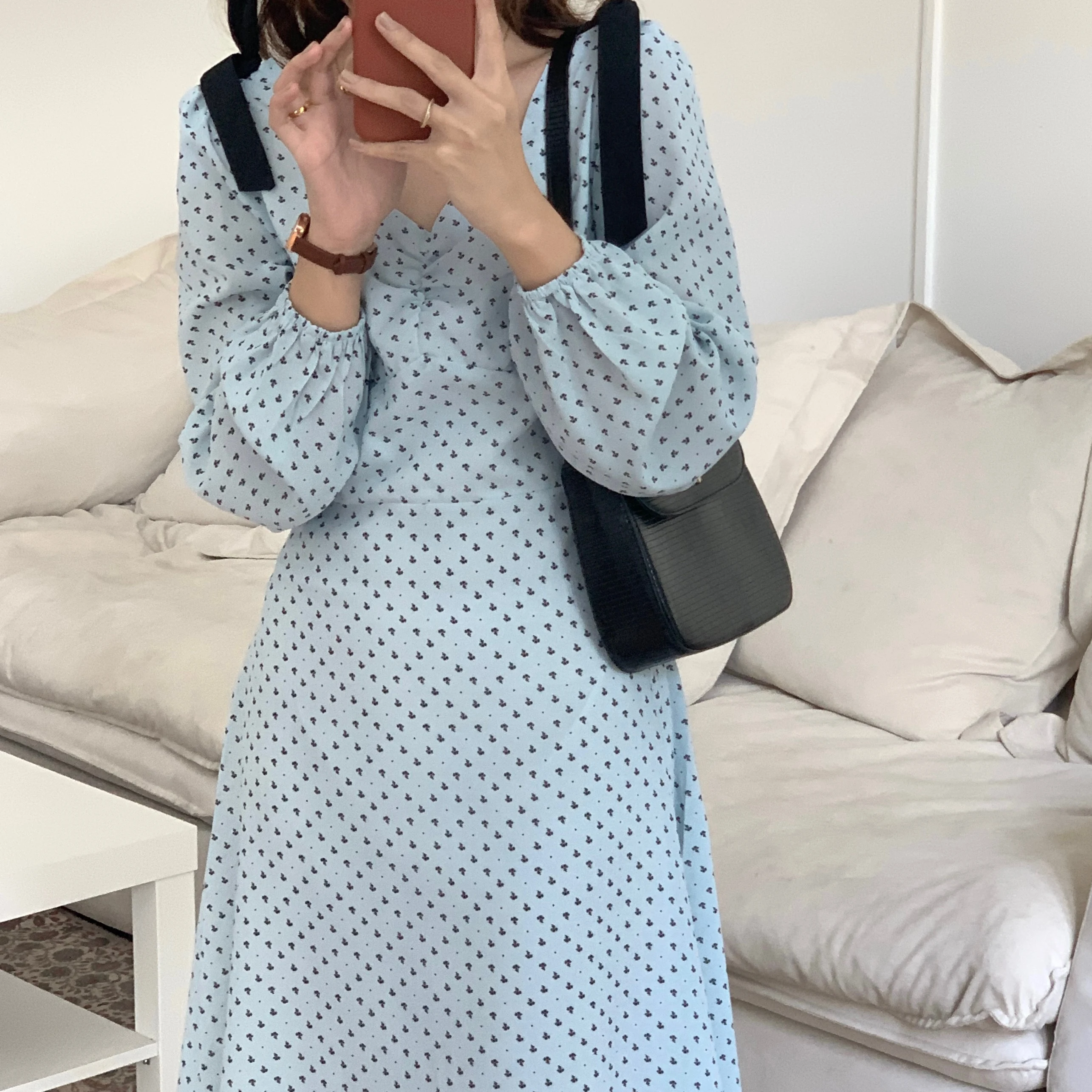HziriP 2022 New Spring Autumn Fenimine Vestidos Women Dress Fashion Chic Korean Style V Neck Long Sleeve Dot Print Maxi Dresses
HziriP 2022 New Spring Autumn Fenimine Vestidos Women Dress Fashion Chic Korean Style V Neck Long Sleeve Dot Print Maxi Dresses