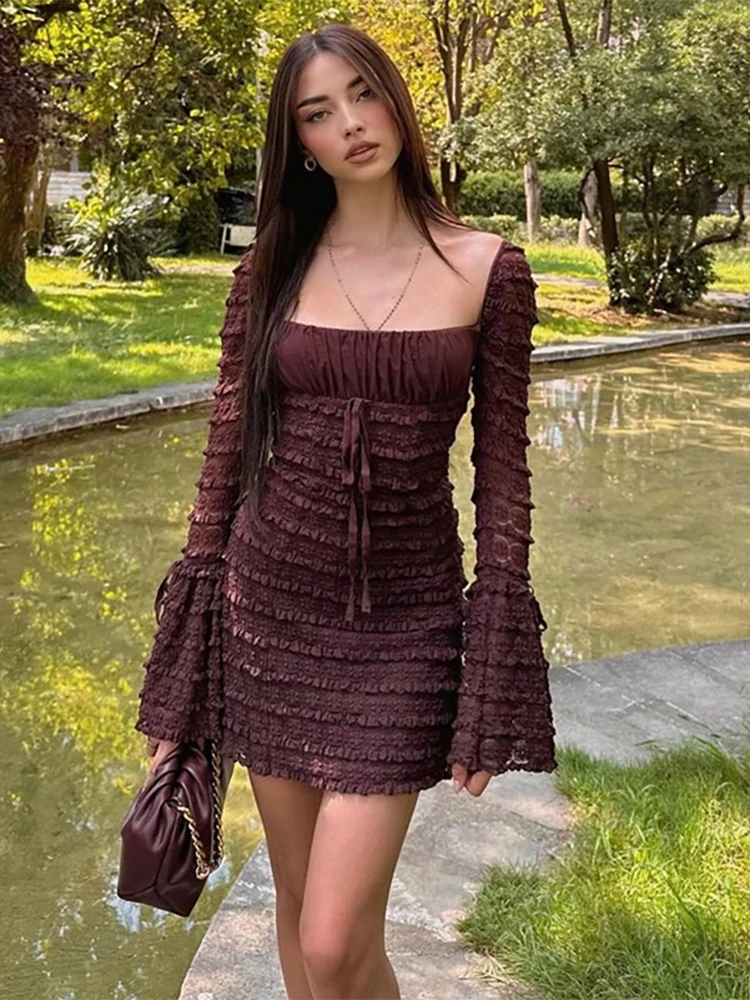 Fashion Square Collar Sexy Lace Y2K Dress for Women Long Sleeve Strapless Short Party Club Dresses Black Casual Mini Streetwear
Fashion Square Collar Sexy Lace Y2K Dress for Women Long Sleeve Strapless Short Party Club Dresses Black Casual Mini Streetwear
