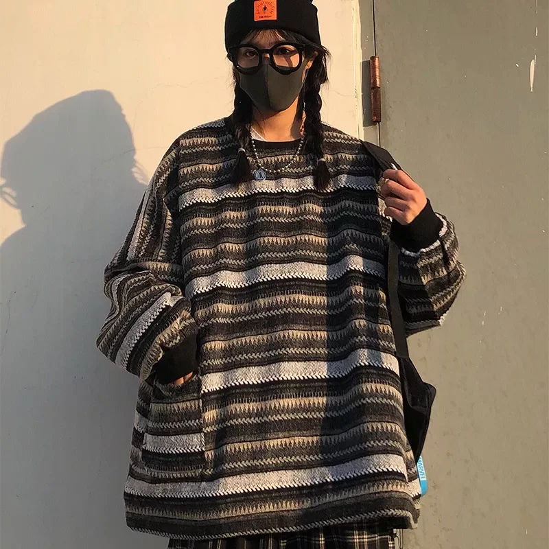 NEW IN Women Men Autumn Retro Striped Sweater Hip Pop Ulzzang Bf Unisex Knit Sweater Japanese Jumper Couples Tops
NEW IN Women Men Autumn Retro Striped Sweater Hip Pop Ulzzang Bf Unisex Knit Sweater Japanese Jumper Couples Tops